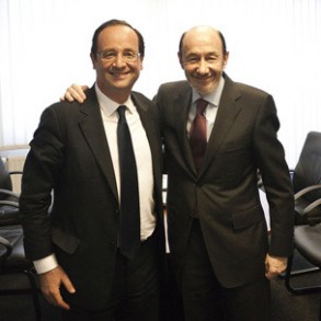 Pérez Rubalcaba desea a Hollande "el mayor de los éxitos" de cara a la votación de este domingo