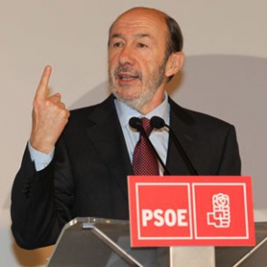 Rubalcaba: "La primera consecuencia de la reforma laboral" son los "400.000 espa Rubalcaba: "La primera consecuencia de la reforma laboral" son los "400.000 españoles que han perdido el empleo"