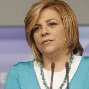 Elena Valenciano denuncia "un nuevo recorte" del PP en la lucha contra la violen Elena Valenciano denuncia "un nuevo recorte" del PP en la lucha contra la violencia de género