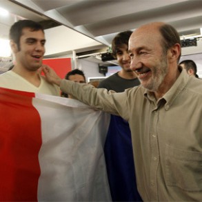 Rubalcaba: Hollande será un magnífico altavoz de los socialistas europeos Rubalcaba: Hollande será un magnífico altavoz de los socialistas europeos