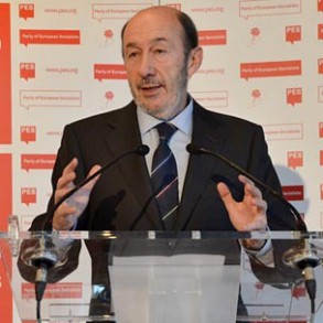Rubalcaba celebra que las políticas de crecimiento "se abran paso en Europa" Rubalcaba celebra que las políticas de crecimiento "se abran paso en Europa"