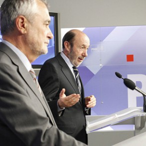 Rubalcaba defenderá ante Rajoy un plan de empleo para jóvenes Rubalcaba defenderá ante Rajoy un plan de empleo para jóvenes