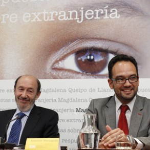 Rubalcaba llama a combatir los estereotipos sociales sobre la inmigración e Rubalcaba llama a combatir los estereotipos sociales sobre la inmigración en España