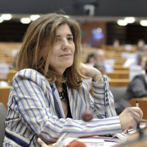 Los socialistas españoles en el Parlamento Europeo cuestionan la compatibilidad Los socialistas españoles en el Parlamento Europeo cuestionan la compatibilidad de la exención del IBI a la iglesia con la norma comunitaria