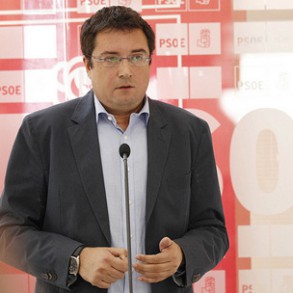Óscar López exige al presidente del Gobierno que dé la cara y luche p Óscar López exige al presidente del Gobierno que dé la cara y luche para evitar el rescate de España