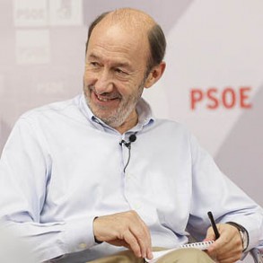 "En esta campaña se derrumban el mito y la credibilidad de Feijóo" "En esta campaña se derrumban el mito y la credibilidad de Feijóo"