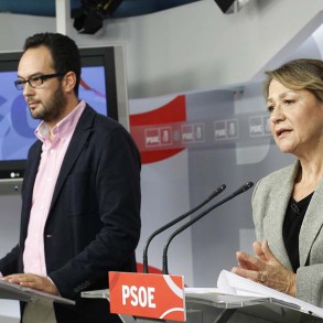 El PSOE propone al Gobierno "encerrase" para dar solución de forma urgente al d El PSOE propone al Gobierno "encerrase" para dar solución de forma urgente al drama de los desahucios