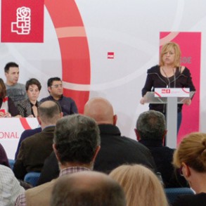 Valenciano: La derecha instaura la "España de las dos velocidades" con justicia Valenciano: La derecha instaura la "España de las dos velocidades" con justicia, sanidad y educación "para ricos" y otra justicia, otra sanidad y otra educación "para los demás"