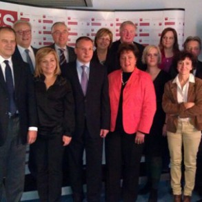 Elena Valenciano: "Los socialistas europeos arrancamos hoy el plan de trabajo pa Elena Valenciano: "Los socialistas europeos arrancamos hoy el plan de trabajo para ganar las elecciones al Parlamento Europeo en 2014"