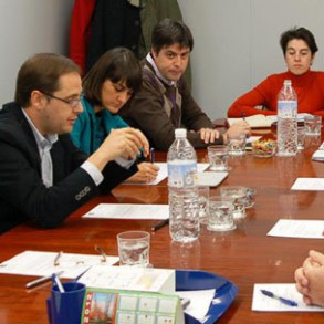El PSOE pide al gobierno que "rectifique los recortes en materia científica y e El PSOE pide al gobierno que "rectifique los recortes en materia científica y educativa por el bien y el futuro del país"