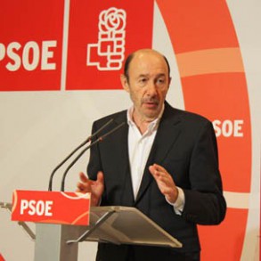 El PSOE pedirá que la Audiencia investigue los supuestos fondos opacos del PP, El PSOE pedirá que la Audiencia investigue los supuestos fondos opacos del PP, demandará la comparecencia de Rajoy en el Congreso y una comisión de investigación sobre la amnistía fiscal