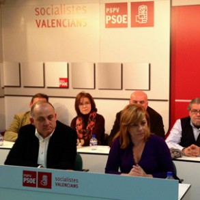 Elena Valenciano: "El PP no quiere hablar ni de Bárcenas, ni de desahucios, ni Elena Valenciano: "El PP no quiere hablar ni de Bárcenas, ni de desahucios, ni de desigualdad"
