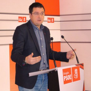 Óscar López: "Tenemos, en el peor momento, un Gobierno estancado, incapaz y at Óscar López: "Tenemos, en el peor momento, un Gobierno estancado, incapaz y atado al señor Bárcenas"