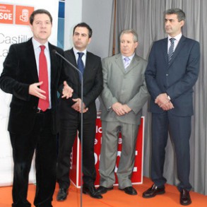 García-Page: Cospedal debe pedir perdón a miles de ciudadanos y destituir inme García-Page: Cospedal debe pedir perdón a miles de ciudadanos y destituir inmediatamente al consejero de Sanidad por las urgencias nocturnas