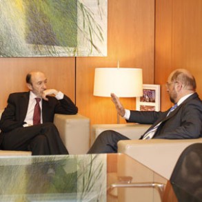 Rubalcaba impulsa su agenda internacional y viajará a Lisboa, Leipzig y París Rubalcaba impulsa su agenda internacional y viajará a Lisboa, Leipzig y París