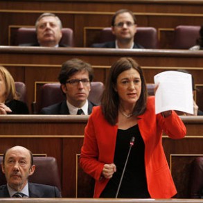 El PSOE reclama la creación "urgente" de la Oficina Presupuestaria de las Corte El PSOE reclama la creación "urgente" de la Oficina Presupuestaria de las Cortes Generales "ante la gravedad" de que el Gobierno haya tenido que corregir la cifra de déficit