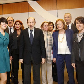 El PSOE ratifica su compromiso con la Igualdad constituye la Comisión de Gara El PSOE ratifica su compromiso con la Igualdad constituye la Comisión de Garantía de la Igualdad