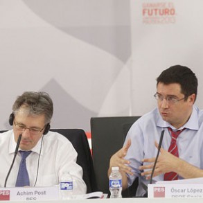 Los partidos socialistas europeos afrontan conjuntamente las elecciones de mayo Los partidos socialistas europeos afrontan conjuntamente las elecciones de mayo de 2014 como "alternativa real a las políticas conservadoras de la derecha europea"