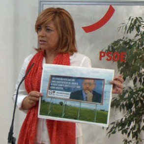 Elena Valenciano le pregunta a Gallardón qué hace su cara en una campaña anti Elena Valenciano le pregunta a Gallardón qué hace su cara en una campaña antiaborto llena de mentiras