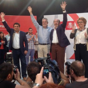 Rubalcaba: No queremos la España de Cuéntame del PP Rubalcaba: No queremos la España de Cuéntame del PP