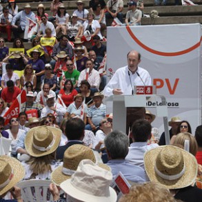 Rubalcaba: sin los sindicatos, no iremos a ninguna reforma nueva del sistema de Rubalcaba: sin los sindicatos, no iremos a ninguna reforma nueva del sistema de pensiones