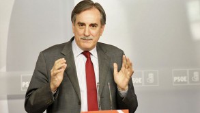 El PSOE se opone a que el PP rebaje las pensiones y abra la puerta a su privatiz El PSOE se opone a que el PP rebaje las pensiones y abra la puerta a su privatización con la excusa de la crisis