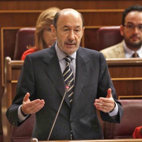 Rubalcaba pide un esfuerzo entre todos para que el Consejo Europeo salga bien Rubalcaba pide un esfuerzo entre todos para que el Consejo Europeo salga bien para los intereses de España y los españoles