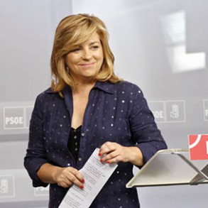 Elena Valenciano: "Lo importante para los andaluces es contar con un gobierno fu Elena Valenciano: "Lo importante para los andaluces es contar con un gobierno fuerte que se ocupe de los ciudadanos y que esté listo para funcionar inmediatamente"
