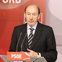 Alfredo Pérez Rubalcaba advierte a Rajoy de que el PSOE no permitirá que sus " Alfredo Pérez Rubalcaba advierte a Rajoy de que el PSOE no permitirá que sus "muchísimas mentiras" sobre el caso Bárcenas queden "impunes"