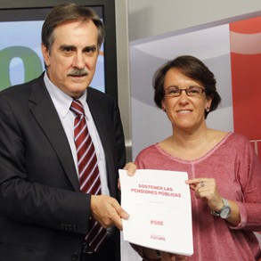 El PSOE alerta de que la reforma de las pensiones que propone el Gobierno hará El PSOE alerta de que la reforma de las pensiones que propone el Gobierno hará caer un 20% su poder adquisitivo en tan solo 10 años