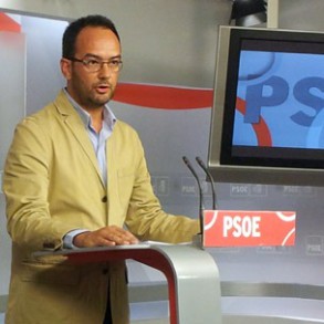 Hernando: "Cospedal debería ser transparente y contarlo todo sobre la destrucci Hernando: "Cospedal debería ser transparente y contarlo todo sobre la destrucción de pruebas antes de que el Juzgado le obligue"