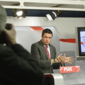 Óscar López recuerda a Rajoy que la reforma de las pensiones de 2011 fue un ac Óscar López recuerda a Rajoy que la reforma de las pensiones de 2011 fue un acuerdo con los agentes sociales
