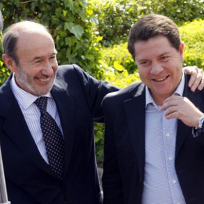Rubalcaba anuncia una campaña del PSOE "en defensa del sistema público de pens Rubalcaba anuncia una campaña del PSOE "en defensa del sistema público de pensiones" frente a la reforma del PP