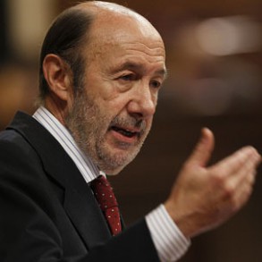 Rubalcaba: "No se puede hacer una reforma educativa bajando el gasto en educación"