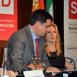 Óscar López: "Los socialistas pedimos una vez más la dimisión de Wert, ahora Óscar López: "Los socialistas pedimos una vez más la dimisión de Wert, ahora por mentir"