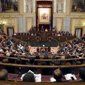 El PSOE presenta su alternativa a las cuchillas en Melilla para "gestionar la fr El PSOE presenta su alternativa a las cuchillas en Melilla para "gestionar la frontera con seguridad y eficacia"