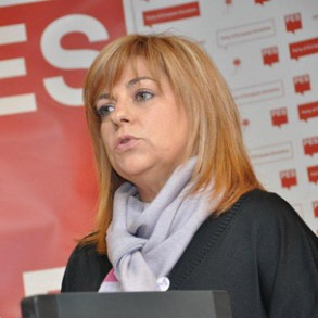 Elena Valenciano asegura que el Manifiesto común tendrá un "sello socialdemóc Elena Valenciano asegura que el Manifiesto común tendrá un "sello socialdemócrata" y contendrá propuestas innovadoras y compromisos ambiciosos