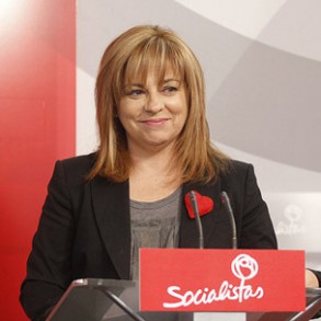 Elena Valenciano aboga por un sistema de precios más justos" de la energía y Elena Valenciano aboga por un sistema de precios más justos" de la energía y el agua, que incluya un "suelo social" para hacer frente a la pobreza energética