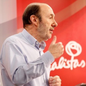 Rubalcaba: "Ganan los ciudadanos. Después de este varapalo ningún político de Rubalcaba: "Ganan los ciudadanos. Después de este varapalo ningún político del PP va a atreverse a retomar la antorcha de la privatización de la sanidad"