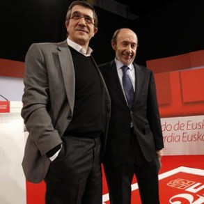 Rubalcaba: Le digo a Rajoy que "no vamos a parar" hasta que retire la ley del ab Rubalcaba: Le digo a Rajoy que "no vamos a parar" hasta que retire la ley del aborto "que se carga la libertad de las mujeres"