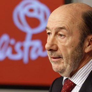 Rubalcaba: "Ningún mensaje triunfalista puede ocultar los 113.000 parados más Rubalcaba: "Ningún mensaje triunfalista puede ocultar los 113.000 parados más en enero, cifra tras la cual hay mucho sufrimiento"