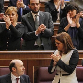 Rubalcaba: Señor Rajoy, ¿en qué país vive usted? ¿De qué presume? Rubalcaba: Señor Rajoy, ¿en qué país vive usted? ¿De qué presume?