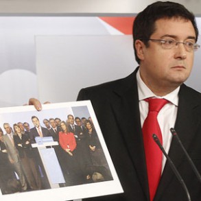 Óscar López: "Si el PP gana las europeas tenemos garantizado más recortes, más desigualdad, más sufrimiento, menos libertades y menos derechos"