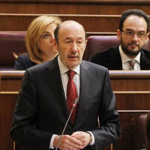 Rubalcaba: "Retiren esta chapuza" Rubalcaba: "Retiren esta chapuza"