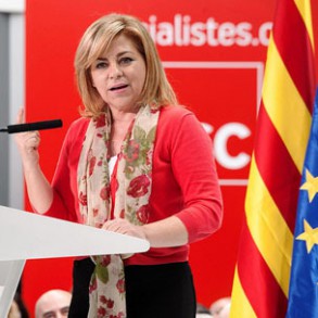 Elena Valenciano: Nadie quiere dar la cara por Rajoy en las elecciones europeas Elena Valenciano: Nadie quiere dar la cara por Rajoy en las elecciones europeas