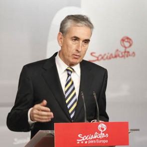 Jáuregui: "Nuestra propuesta consiste en lograr un pacto que acepte el problema Jáuregui: "Nuestra propuesta consiste en lograr un pacto que acepte el problema de integración para seguir viviendo juntos"