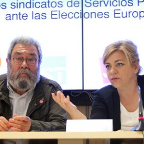 Elena Valenciano aboga por la creación de una "troika social" formada por el Pa Elena Valenciano aboga por la creación de una "troika social" formada por el Parlamento Europeo, la Comisión y los agentes sociales