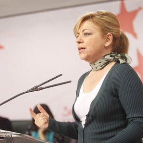 Elena Valenciano alerta ante una posible generación perdida en Europa Elena Valenciano alerta ante una posible generación perdida en Europa