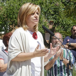 ELENA VALENCIANO: Si Rajoy, Merkel y la derecha europea ven refrendada en las ELENA VALENCIANO: Si Rajoy, Merkel y la derecha europea ven refrendada en las urnas su política habrá más sufrimiento para los trabajadores, las mujeres y los jóvenes
