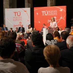 Elena Valenciano: "Para que no perdamos las mujeres, tienen que perder Cañete y Elena Valenciano: "Para que no perdamos las mujeres, tienen que perder Cañete y Rajoy"